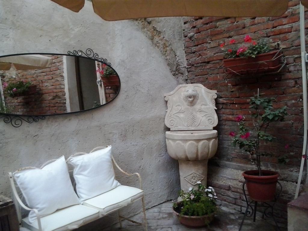 Al Tempio Di Apollo Syracuse Quarto foto